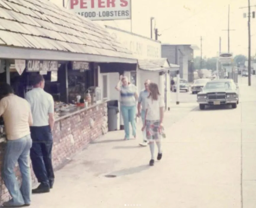 Peter's Clam Bar archival image